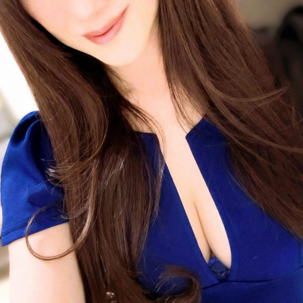 HINAの画像